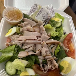 OMG  love me some salad  Chef Salad Yahooo !