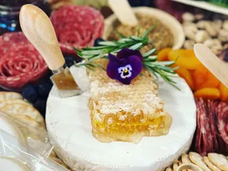 Boujee Bites & Boards