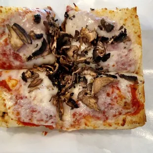 4 inch pizza grinder with fresh mushrooms. Tasted even better when dunked into tomato bisque soup