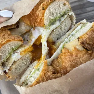 My jalapeño cheddar breakfast bagel!!