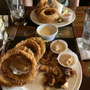 Shrimp Entree with Onion Rings