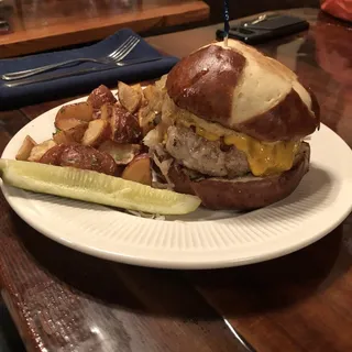Brat Burger