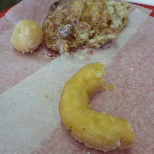 Apple fritter is great!