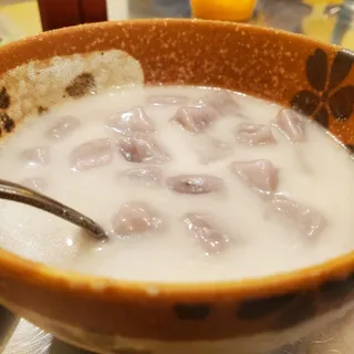 Taro balls with sweet coconut cream