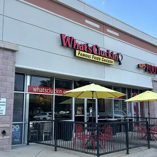 the outside of a restaurant