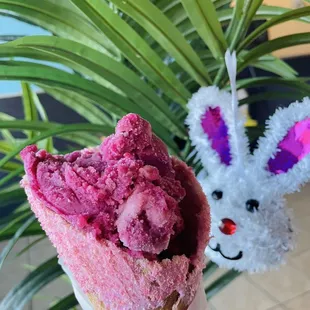 Dairy-free raspberry &amp; waffle cone with strawberry cream
