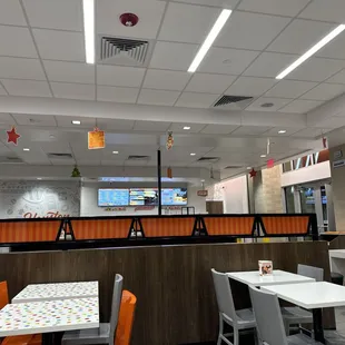 the interior of a fast food restaurant