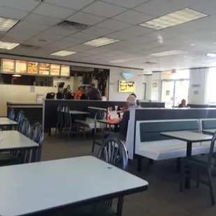 the inside of a fast food restaurant