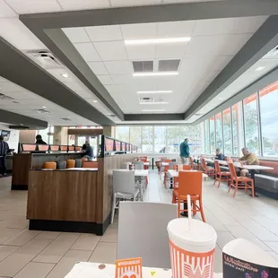 the inside of a fast food restaurant