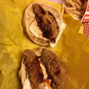 Honey BBQ chicken sandwich-- not much BBQ sauce