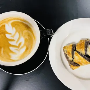 Latte &amp; Chocolate Puff Pastry