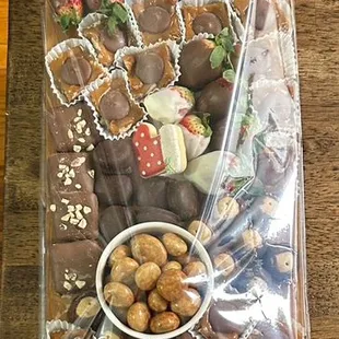 Christmas Chocolate Charcuterie Board