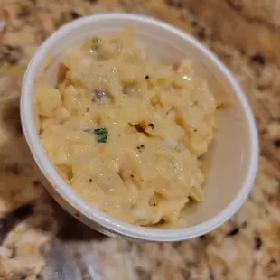 a bowl of macaroni and cheese