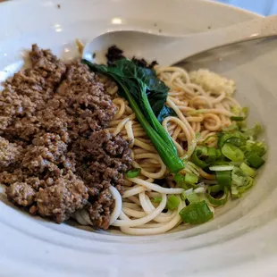 Crispy Minced Beef Noodle