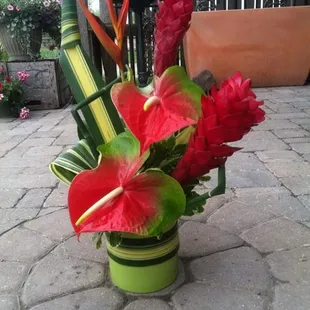 Wheat Fields Floral's skilled designers are polished in techniques from high style to traditional.