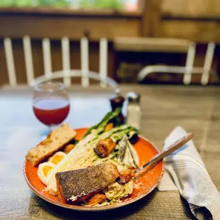 Ceasar Salad with Salmon