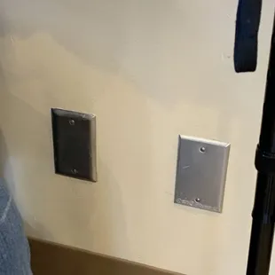 No electrician outlets... WTH?