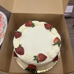 Wedding cake-strawberry