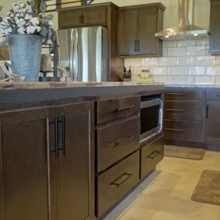 Barndominium kitchen finish