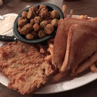 Chicken Fried Steak and all the fixin&apos;s
