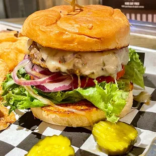Wild Rice Burger with kettle chips