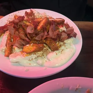 Mac and cheese with chicken and bacon