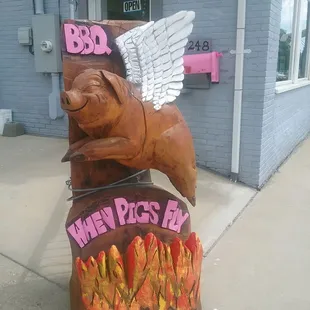 When pigs fly, this BBQ will already be tasty!