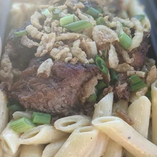 Burnt ends mac and cheese