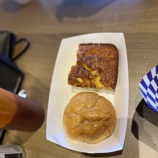 Sweet Buttery Dinner Roll Cornbread