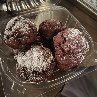 Red Velvet Chocolate Chip Cookies