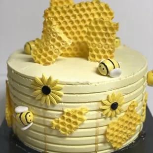 Honey Bee Baby shower cake