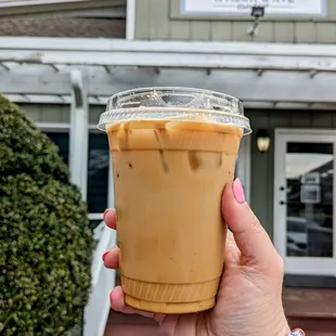 Iced gingerbread latte in January! - lifewithhanny