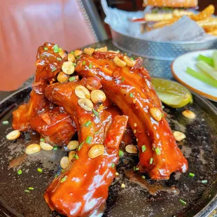 Sticky pork ribs