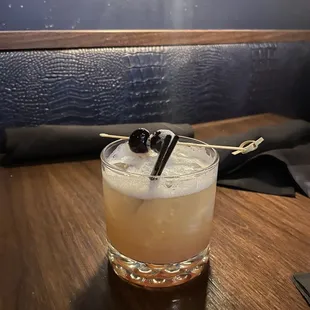 White whiskey sour