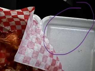 Luckie's Barn & Grill