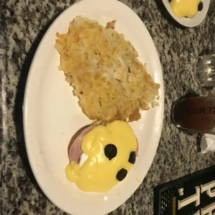 Custom 1/2 Order of Eggs Benedict with tomato