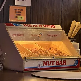 Hot nut bar