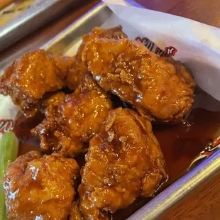 bbq wings, bbq chicken, chicken wings and fried chicken, fried chicken wings, food, chicken wings, chicken, poultry, fried chicken