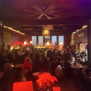 a large room full of people