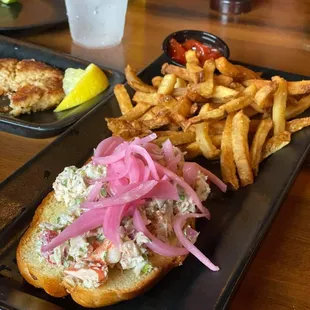 Lobster roll