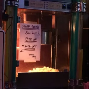 Staff communication on popcorn machine...nice ;)