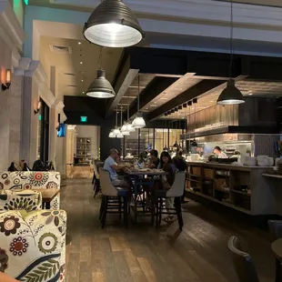 sushi and sashimi, interior