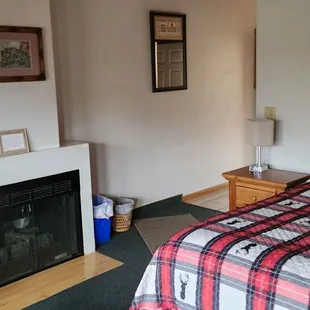 Whispering Pines Lodge