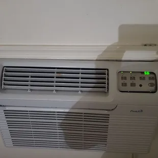 A/C unit with front not attached.