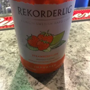 Nice to see a place with more then the basic apple cider. Nice variety of beers here!