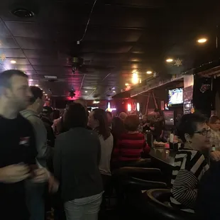 Big crowd on Grove Hill night! There's Andy the owner!