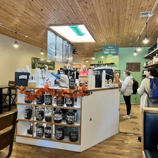 interior, ramen and noodles