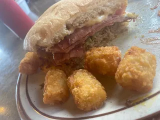 Buddies Bar & Grill