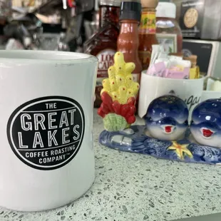 Coffee and condiments