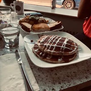 Coffee Cake Pancakes